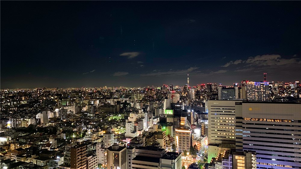 iPhone11Proで撮った東京の夜景をLightroomで加工したもの